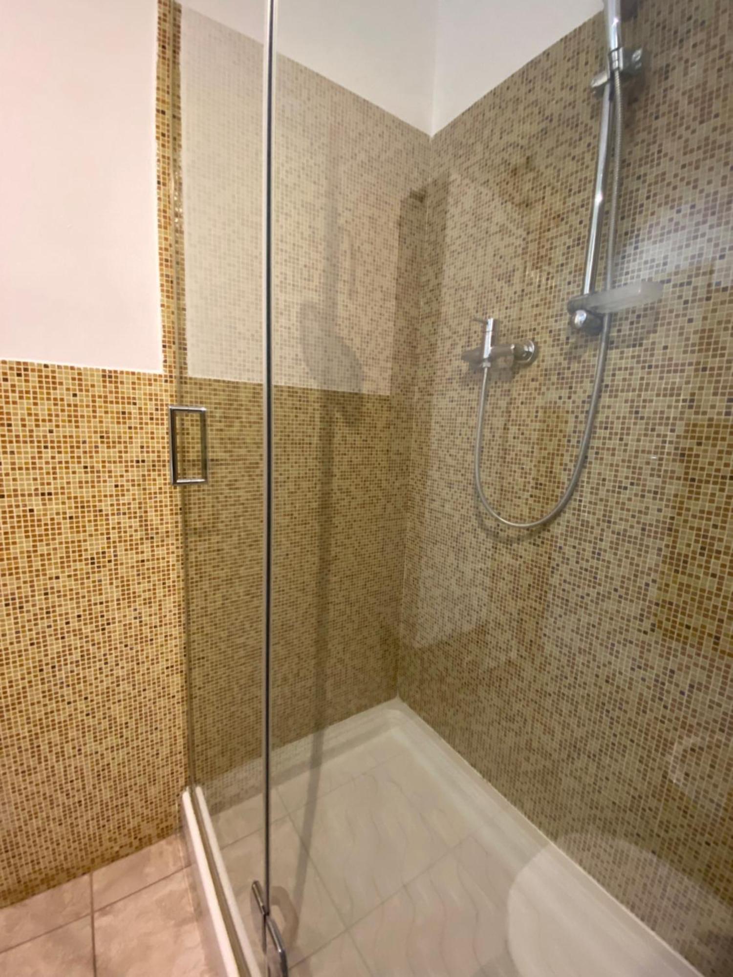 Avantgard Rooms Western Station Μπολόνια Εξωτερικό φωτογραφία